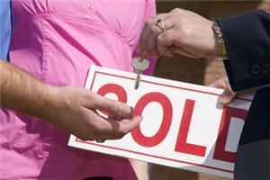 Mortgage market 'losing momentum'